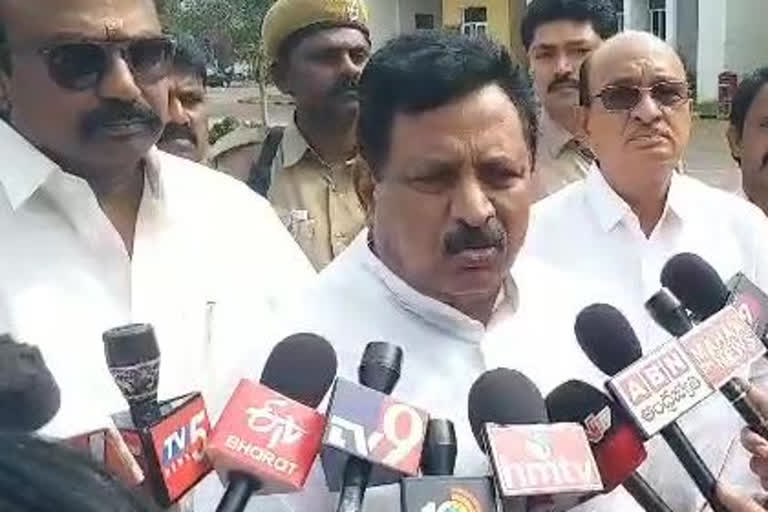 chinarajappa criticizes 3 cpatial comments on jagan