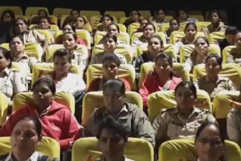 More than 300 Lady Police watched Mardaani 2 at pimpari chinchwad