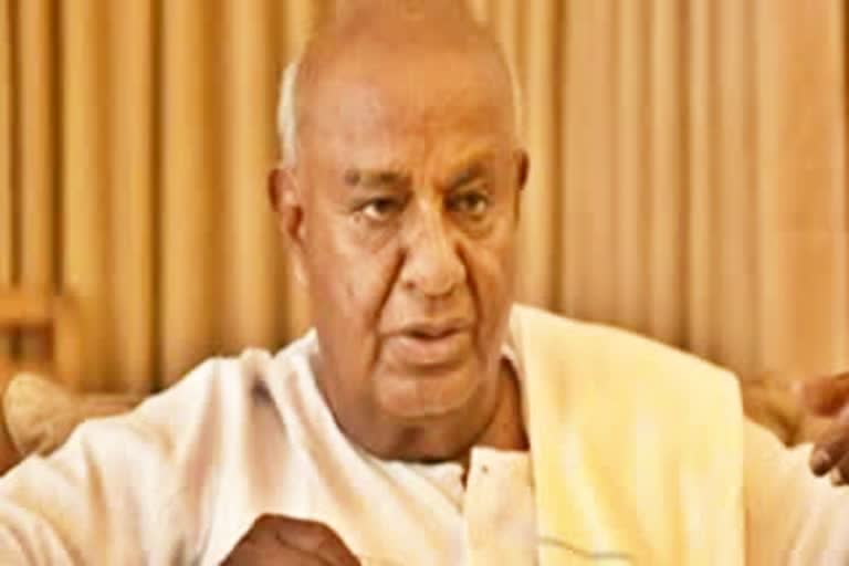 ಹೆಚ್​ ಡಿ ದೇವೇಗೌಡ ,  H D DeveGowda