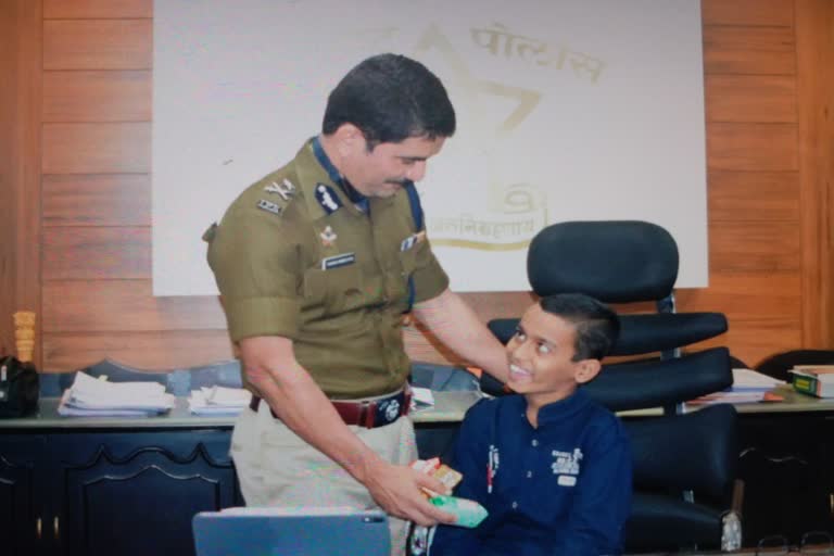 vishwas-nangare-patil-fulfilled-the-wishes-of-that-child-in-nashik