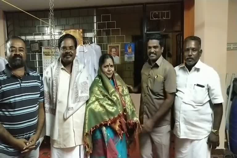 DMK canditate won Maruthur panjayat leader post after 3 canditate withdrew their nominationsDMK canditate won Maruthur panjayat leader post after 3 canditate withdrew their nominations