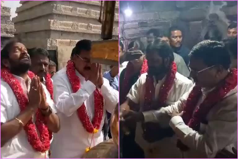 telangana state agriculture minister niranjan reddy and excise minister srinivas goud visited jogulamba temple