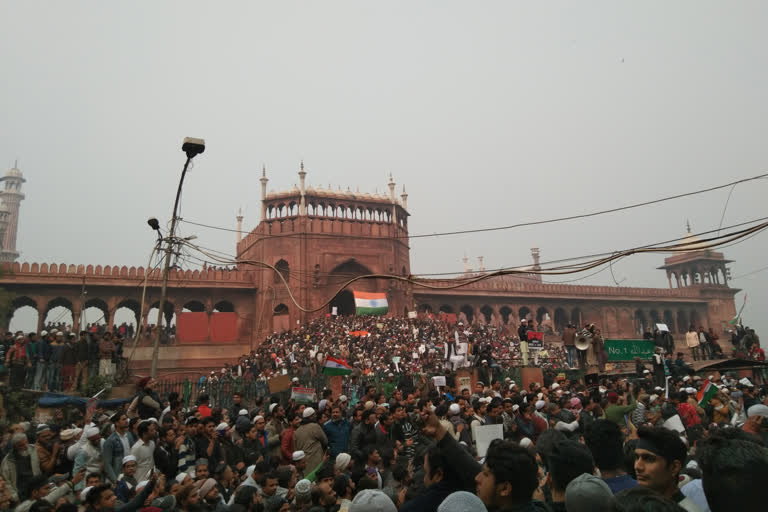 People protest at Jama Masjid