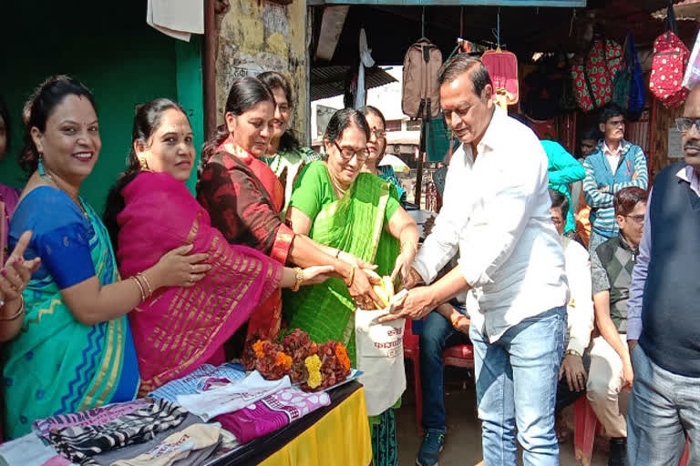 Sneha Foundation stalls bags made of clothes