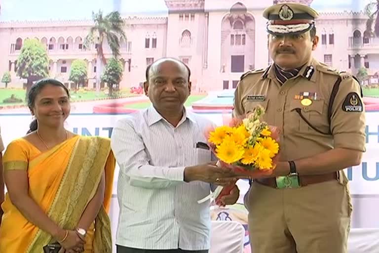 Hyderabad cp anjani kumar interact with ou students