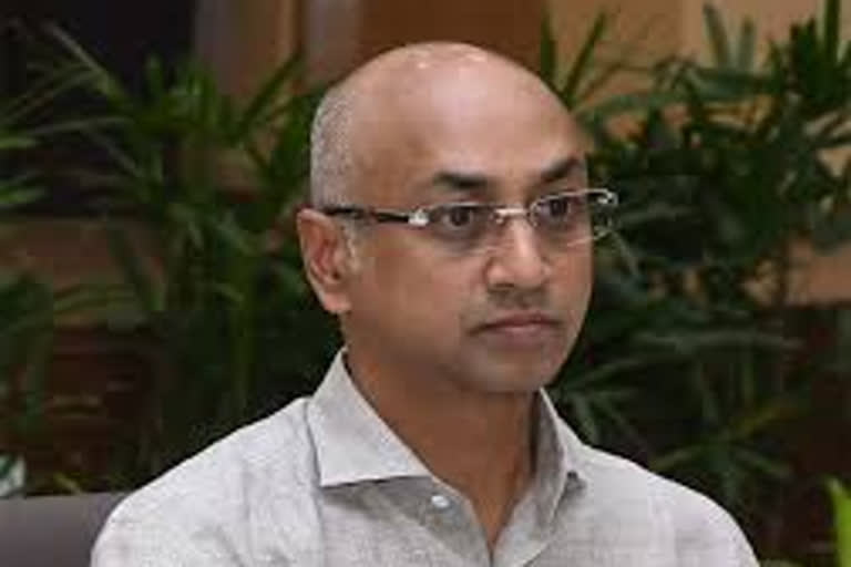 galla jaydev on three capital