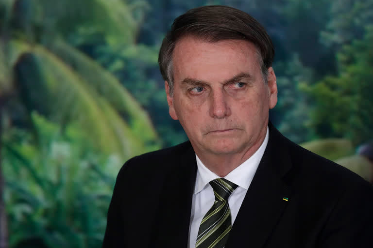 Brazilian Prez tells reporter he "looks homosexual"