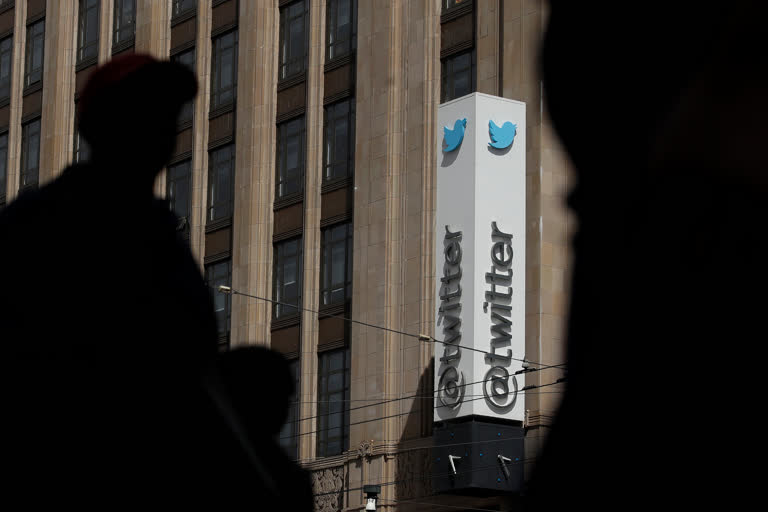 Twitter bans 88,000 Saudi-backed accounts for spammy behaviour