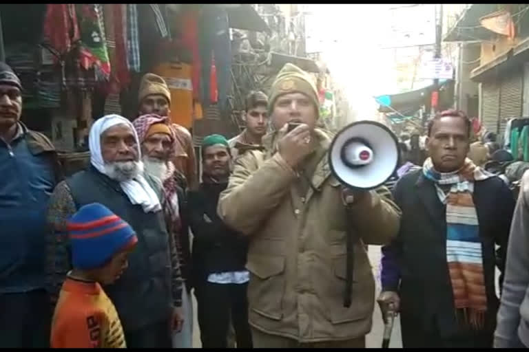 Shahdara Police thanking people for maintaining peace