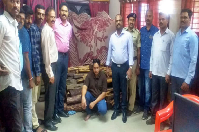 ceased 750kgs of Raktachandan