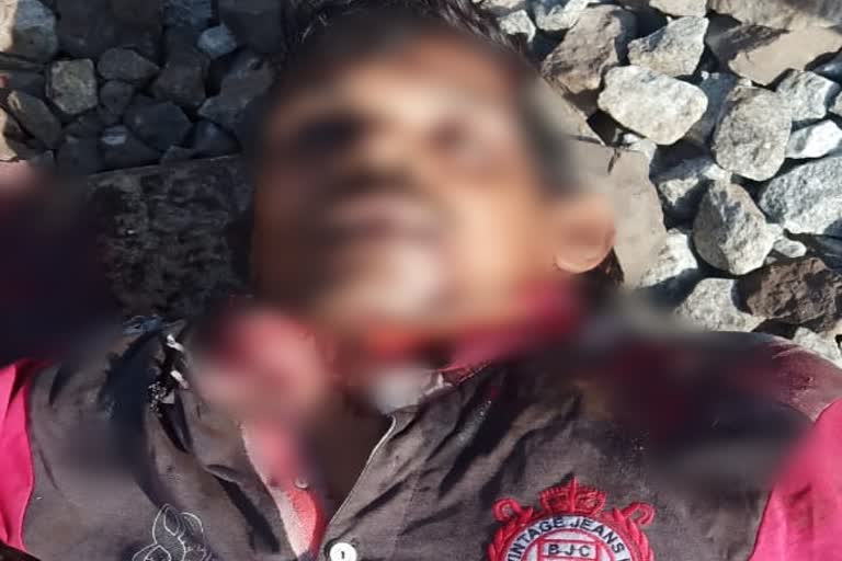 ರೈಲಿಗೆ ತಲೆಕೊಟ್ಟು ಅಪರಿಚಿತ ವ್ಯಕ್ತಿ ಆತ್ಮಹತ್ಯೆ, Unknown person suicide in belagavi