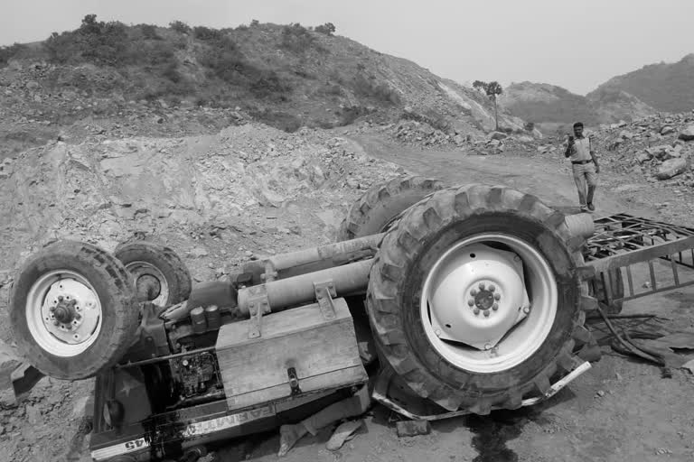 The driver dies while completing tasks in the quarry at anankapalli in visakhapatnam