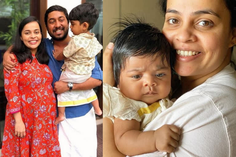 vineeth sreenivasan  Vineeth Sreenivasan shares his daughter's picture  വിനീത് ശ്രീനിവാസന്‍  വിനീത് മകള്‍ ചിത്രം  വിനീത് ശ്രീനിവാസന്‍ ലേറ്റസ്റ്റ് ന്യൂസ്  ദിവ്യ വിനീത് ശ്രീനിവാസന്‍  വിനീത് ലേറ്റസ്റ്റ് ന്യൂസ്