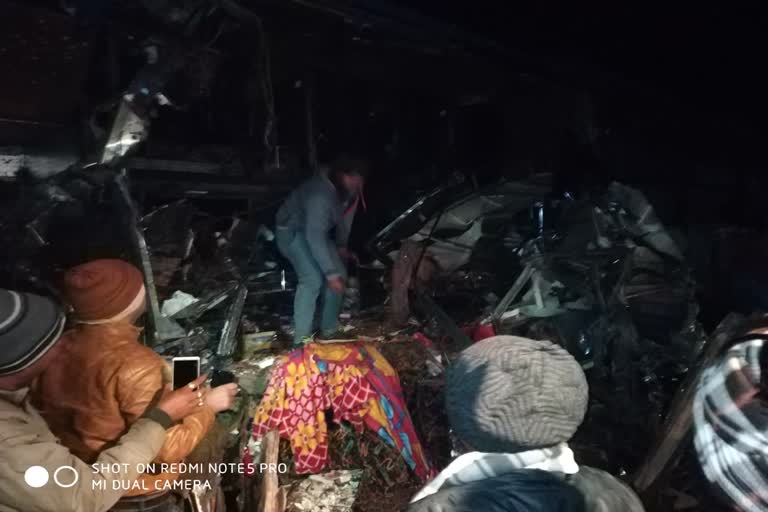 ಬಸ್​ -ಟ್ರಕ್​ ನಡುವೆ ಭೀಕರ ಅಪಘಾತ, 5 killed, 18 injured in bus-truck collision in Jabalpur district