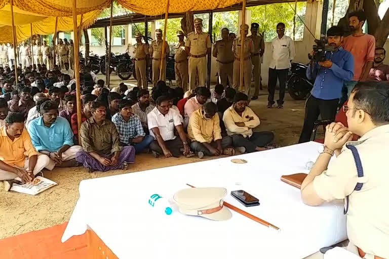 The police gave counseling to the rowdy in Nellore