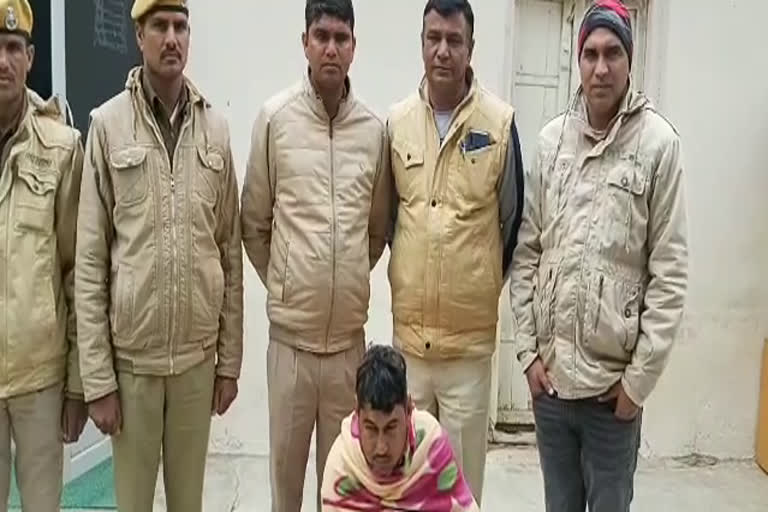 हत्या के मामले में फरार आरोपी गिरफ्तार, absconding accused arrested