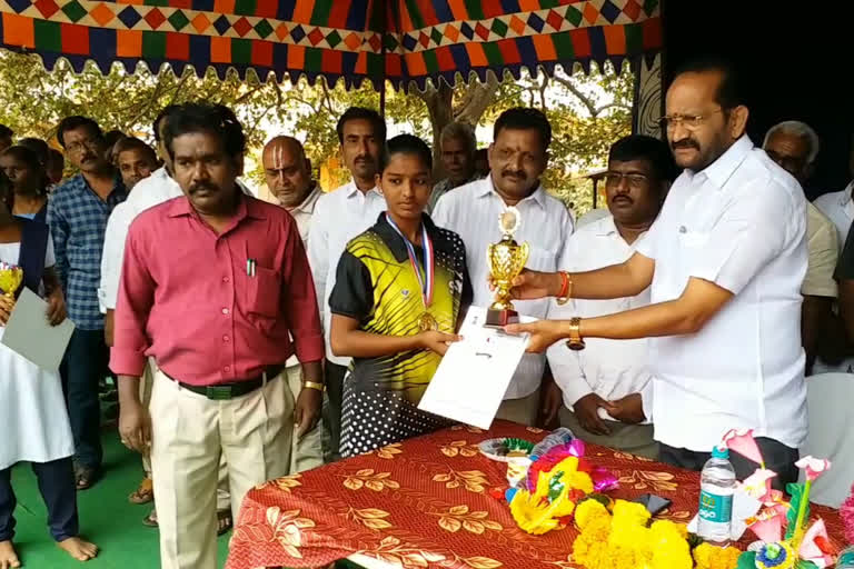 prathipadu student selected for national kabaddi sports