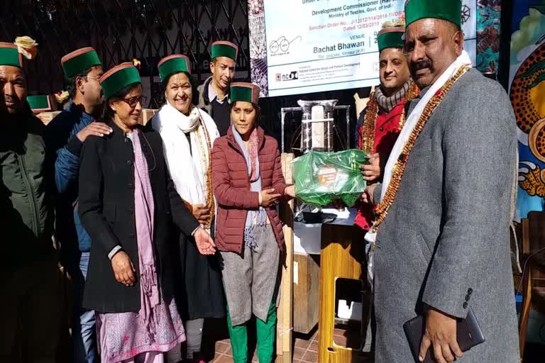 women handloom worker Kinnaur