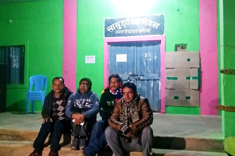 बीजेपी और निर्दलीय प्रत्याशी कर रहे स्ट्रांग रूम की सुरक्षा