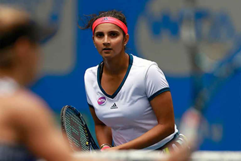 Sania wins fed Cup Heart Award, donates prize money to CM's Relief Fund