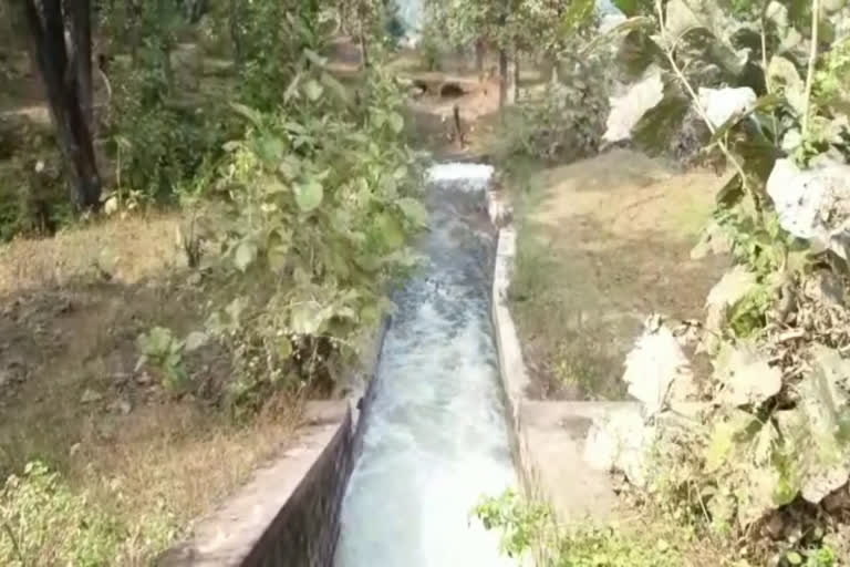 canal overflow in betul