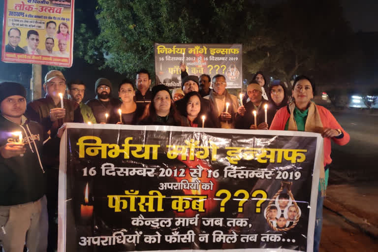 Candle march completed eight days to bring justice to Nirbhaya