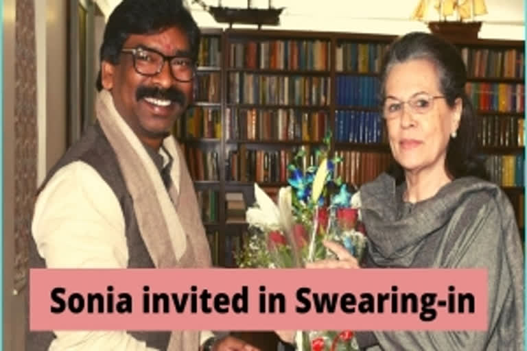 Hemant Soren meets Sonia Gandhi, invite her for his swearing-in as J'khand CM