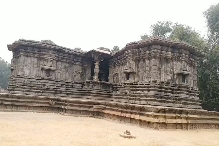 1000-pillar-temple-closed-due-to-solar-eclipse