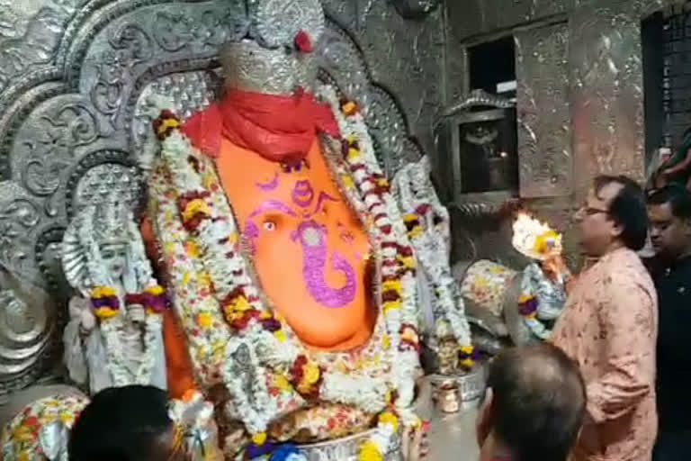 The influx of devotees in Khajrana Ganesh temple