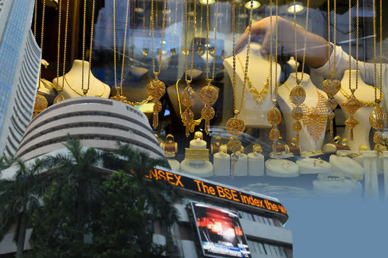 Market Update: Sensex lost 297 points, Gold costly by Rs 116