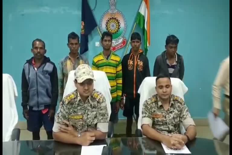 5 Naxalites surrendered in Dantewada