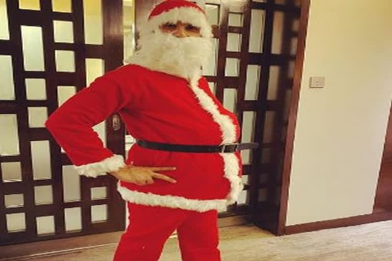 Shahid becomes 'fittest' Santa Claus for his kids