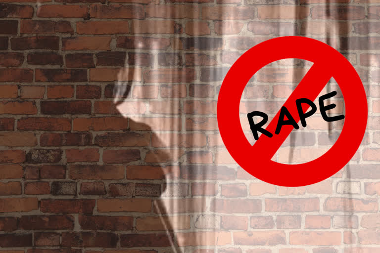 Minor allegedly raped by Madrasa manage  Minor girl raped in Madrasa  Uttar pradesh rape news  12 വയസുകാരി ബലാത്സംഗത്തിനിരയായി  ഉത്തർപ്രദേശിൽ 12 വയസുകാരി ബലാത്സംഗത്തിനിരയായി  ഉത്തർപ്രദേശ്‌