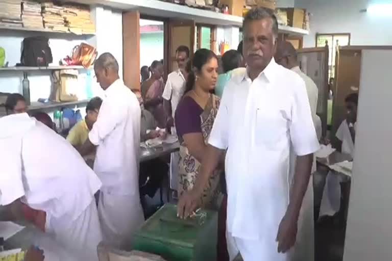 CPI mutharasan casted vote local body election