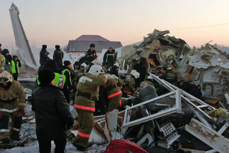 Kazakhstan plane crash kills 14 passengers