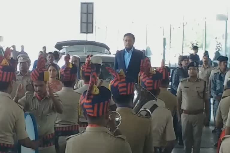 chief-justice-of-the-supreme-court-who-left-for-delhi-after-completing-his-tour-of-karnataka