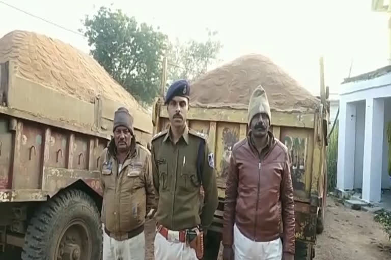 Police caught tractor filled with illegal sand