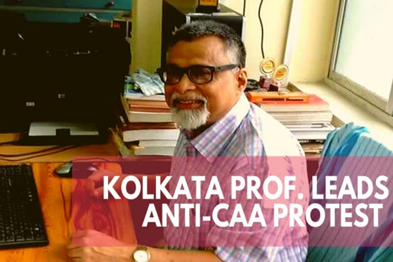 Video of Kolkata professor leading anti- CAA protest goes viral