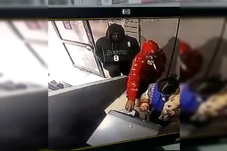 ATM fraud in Una