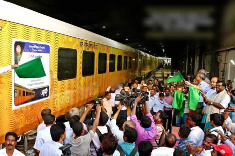 Second Tejas Express to hit tracks on Jan 17, দেশৰ দ্বিতীয়খন বেচৰকাৰী ৰেল টেজাছ এক্সপ্ৰেছ