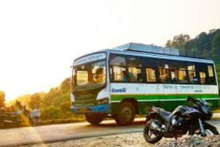 HRTC बस की टक्कर से एक वृद्वा की मौत न्यूज, HRTC bus collision killed an old woman in palampur