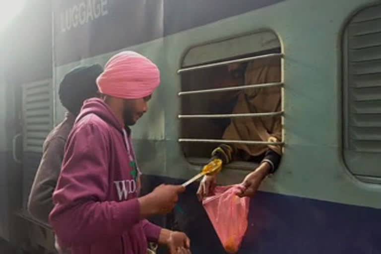 Patiala railway station, langar, Chotte sahibzade