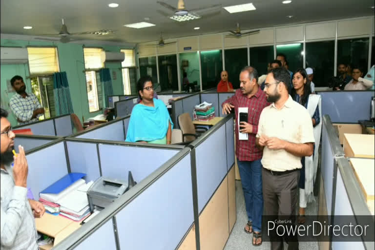 karimnagar collector shashanka inspected revenue office in collectorate