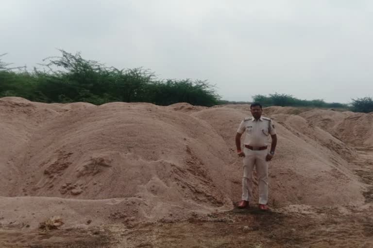 Police raid for illegal sand