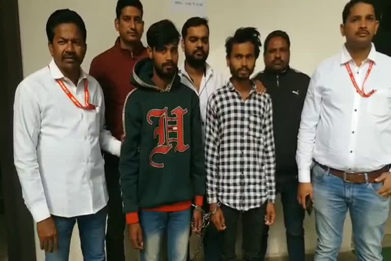 five accused supplying pistol and cartridges arrested