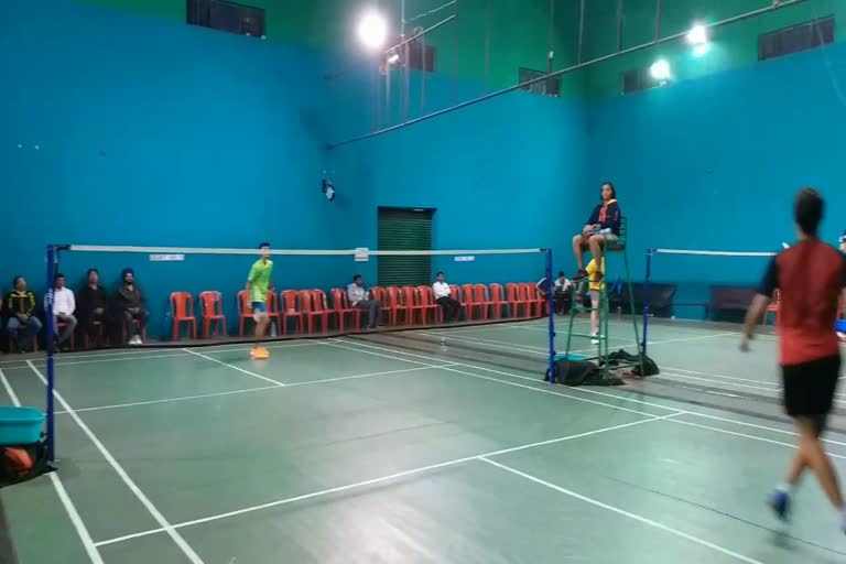 Ishan Bhatnagar of Raipur wins in badminton tournament in andhra pradesh