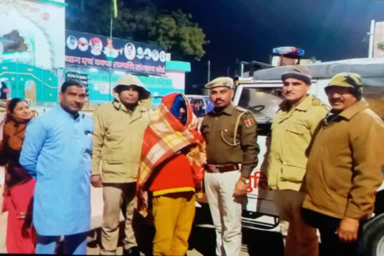 police distributed blankets  poor in jaipur  jaipur news