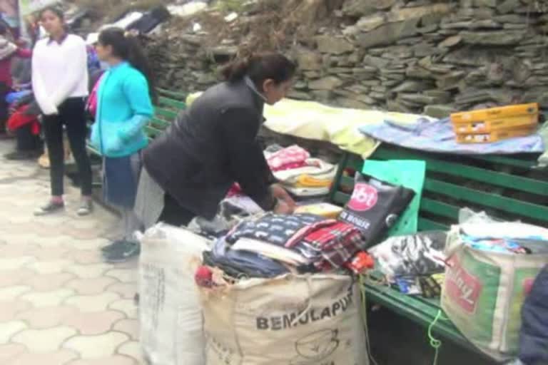 Encroachers captured benches in Theog market