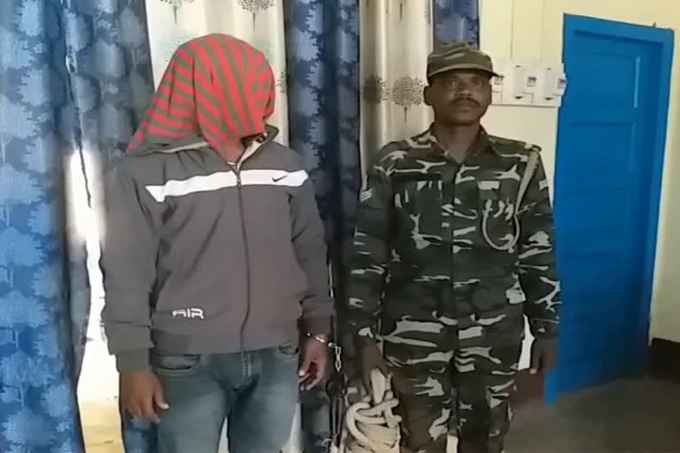 Cyber police arrested a criminal in jamtara