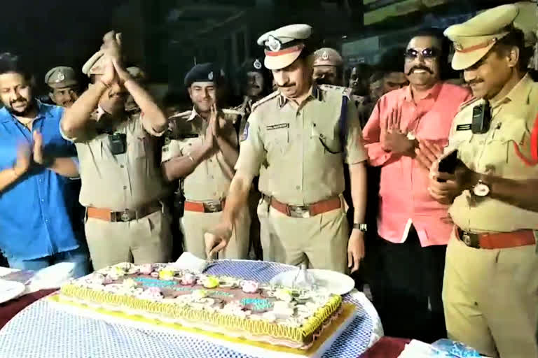 cp kamalasan reddy cake citting at karimnagar